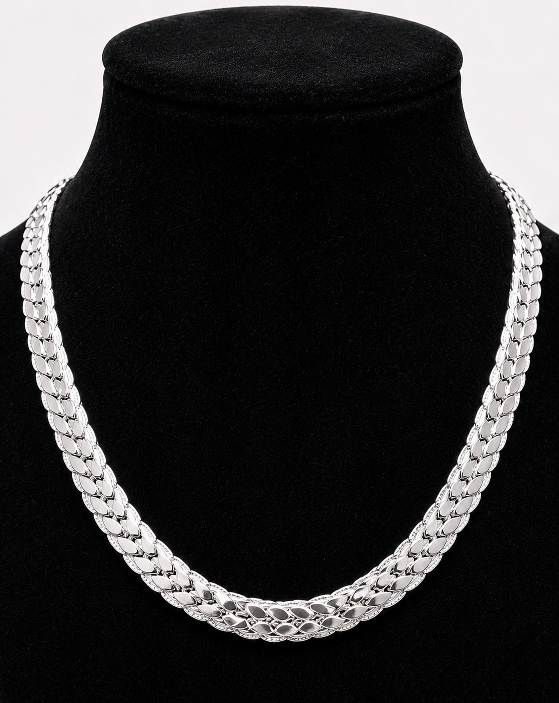 Thick silver chain